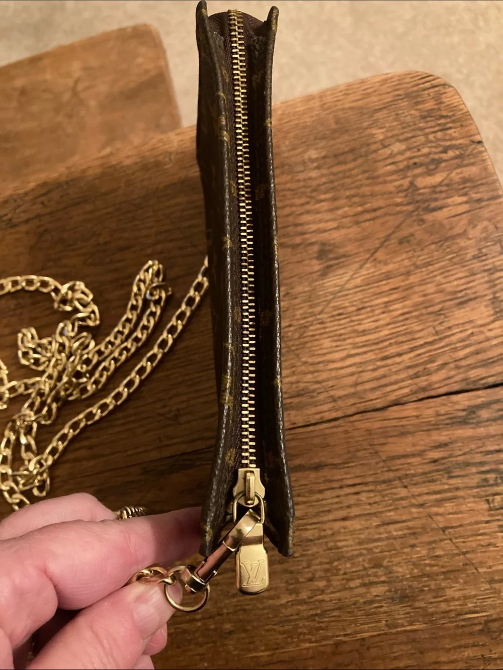 Louis Vuitton Monogram Bucket PM Pouch/Pochette w/Chain Strap